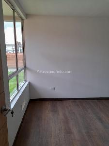 Apartamento en venta en Parque Residencial Puerta Del Sol, Mosquera · foto 8 de 18