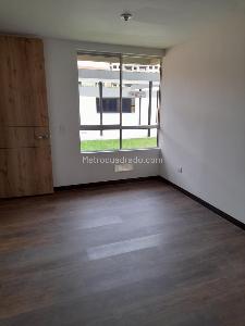 Apartamento en venta en Parque Residencial Puerta Del Sol, Mosquera · foto 14 de 18