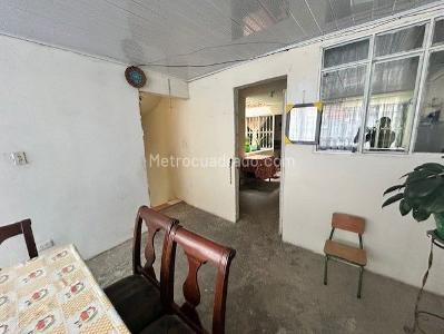 Casa de 4 alcobas en venta en Bosa Dindalito, Bogotá, 144 m² · foto 14 de 17