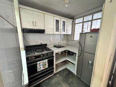 Casa de 4 alcobas en venta en Bosa Dindalito, Bogotá, 144 m² · foto 10 de 17