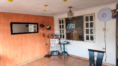 Casa de 5 alcobas en venta en Santa Catalina Ii, Bogotá, 210 m² · foto 2 de 15