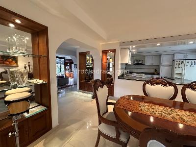 Casa de 5 alcobas en venta en Santa Lucia, Chía, 210 m² · foto 2 de 18