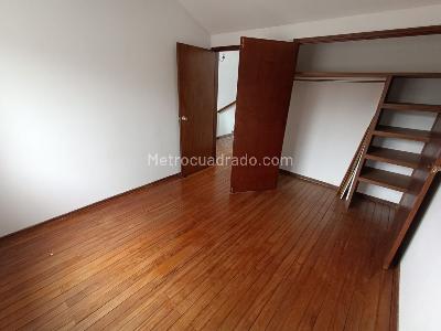 Casa de 5 alcobas en venta en Los Andes, Bogotá, 330 m² · foto 13 de 19