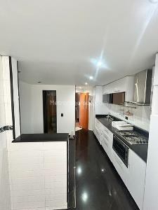 Apartamento de 3 alcobas en venta en Belmira, Bogotá, 90 m² · foto 4 de 14