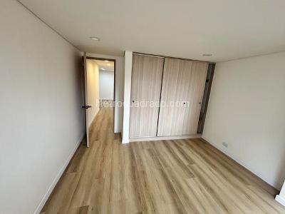 Apartaestudio en venta en Caobos Cedritos, Bogotá, 35 m² · foto 6 de 9