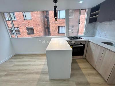 Apartaestudio en venta en Caobos Cedritos, Bogotá, 35 m² · foto 8 de 9