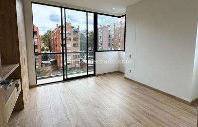 Apartamento de 1 alcoba en venta en Chico Norte Ii, Bogotá, 35 m² · foto 2 de 8