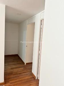 Apartamento en venta en Cedritos, Bogotá · foto 8 de 16