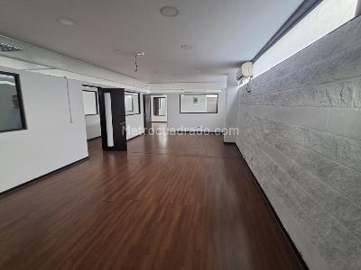 Casa de 1 alcoba en arriendo en Loma Del Escobero, Envigado, 705 m² · foto 2 de 20