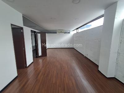 Casa de 1 alcoba en arriendo en Loma Del Escobero, Envigado, 705 m² · foto 3 de 20