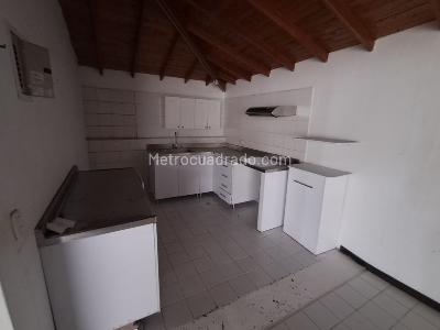 Casa de 1 alcoba en arriendo en Loma Del Escobero, Envigado, 705 m² · foto 16 de 20