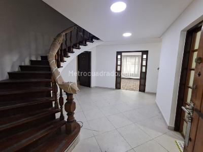 Casa en arriendo en El Poblado, Medellín · foto 14 de 20