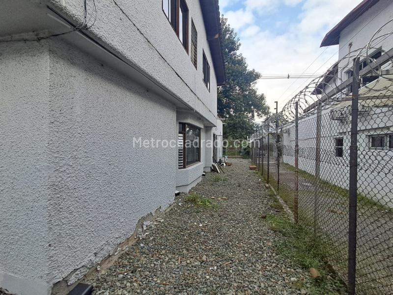 Commercial 5BR House in El Poblado - 3
