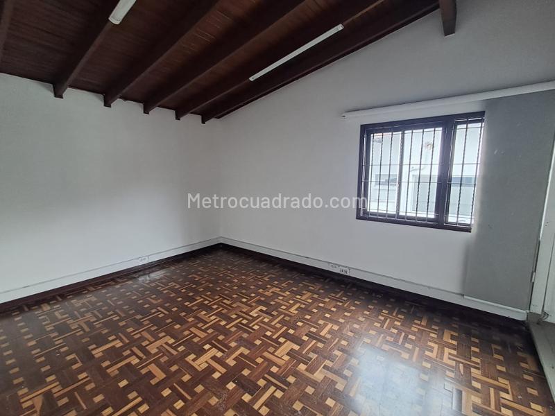 Commercial 5BR House in El Poblado - 9