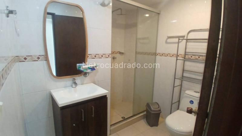 3BR Apartment with Marble Floors in Laureles, Simon Bolivar - 8