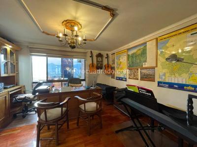 Apartamento de 3 alcobas en venta en Los Naranjos, Medellín, 226 m² · foto 10 de 16