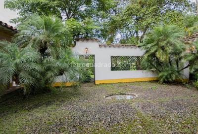 Casa de 5 alcobas en venta en El Poblado, Medellín, 600 m² · foto 11 de 20