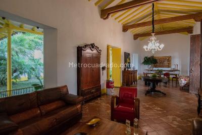 Casa de 5 alcobas en venta en El Poblado, Medellín, 600 m² · foto 7 de 20