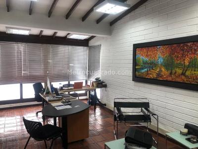 Casa de 5 alcobas en venta en El Poblado, Medellín, 258 m² · foto 14 de 16