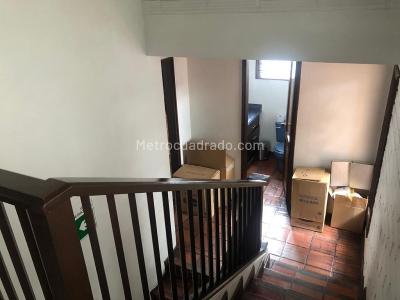 Casa de 5 alcobas en venta en El Poblado, Medellín, 258 m² · foto 9 de 16