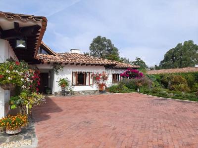 Casa de 4 alcobas en venta en Llano Grande, Rionegro, 348 m² · foto 13 de 15