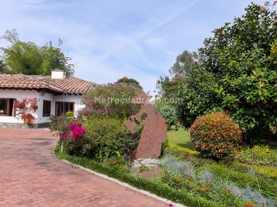 Casa de 4 alcobas en venta en Llano Grande, Rionegro, 348 m² · foto 14 de 15