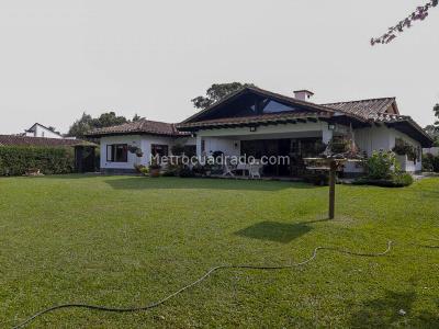 Casa de 4 alcobas en venta en Llano Grande, Rionegro, 348 m² · foto 15 de 15