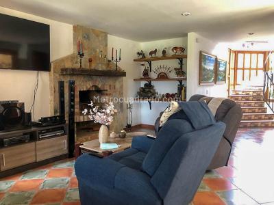 Casa de 4 alcobas en venta en Llano Grande, Rionegro, 310 m² · foto 8 de 13