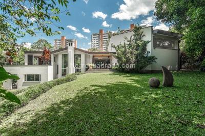 Casa de 5 alcobas en venta en El Esmeraldal, Envigado, 1077 m² · foto 7 de 18