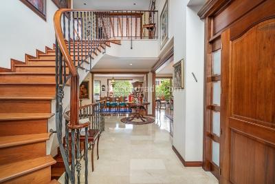 Casa de 4 alcobas en venta en El Tesoro, Medellín, 440 m² · foto 6 de 17