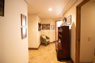 Apartamento de 3 alcobas en venta en Astorga, Medellín, 233 m² · foto 14 de 18