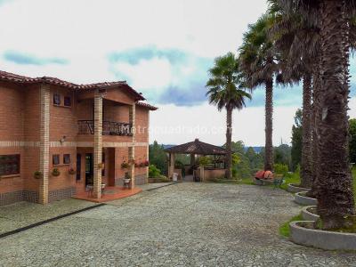 Casa de 3 alcobas en venta en Rionegro, Rionegro, 380 m² · foto 16 de 20