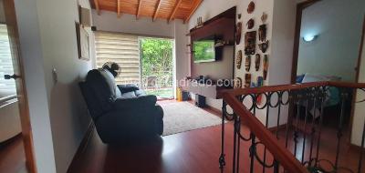 Casa de 3 alcobas en venta en El Poblado, Medellín, 175 m² · foto 9 de 15