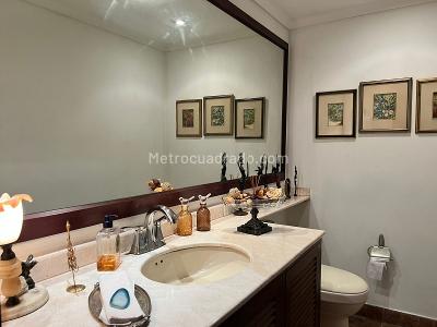 Apartamento de 4 alcobas en venta en El Poblado, Medellín, 316 m² · foto 13 de 20