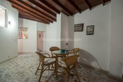 Apartamento de 4 alcobas en venta en Laureles, Medellín, 154 m² · foto 12 de 18