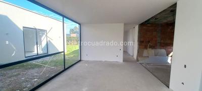 Casa de 4 alcobas en venta en Llano Grande, Rionegro, 322 m² · foto 7 de 13
