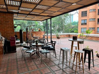 Apartamento de 5 alcobas en venta en Patio Bonito, Medellín, 306 m² · foto 4 de 19