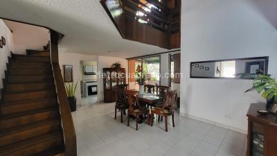 Apartamento de 3 alcobas en venta en El Poblado, Medellín, 196 m² · foto 10 de 16