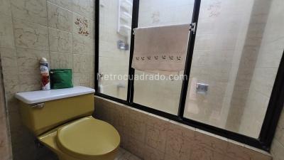 Apartamento de 3 alcobas en venta en El Poblado, Medellín, 196 m² · foto 14 de 16