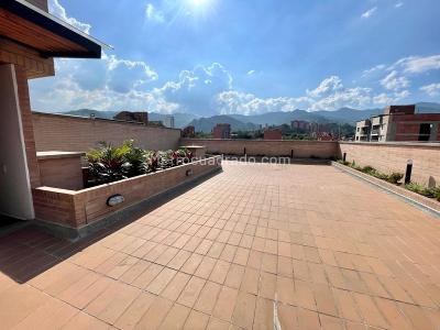 Apartamento de 2 alcobas en venta en Laureles, Medellín, 94 m² · foto 11 de 18