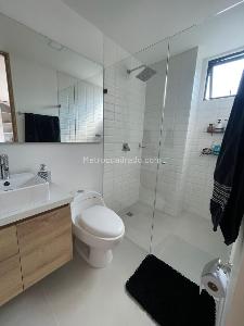 Apartamento de 2 alcobas en venta en Laureles, Medellín, 94 m² · foto 6 de 18