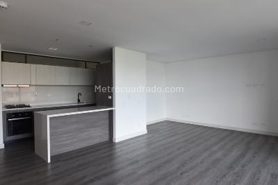 Apartamento de 1 alcoba en venta en Loma De Los Gonzalez, Medellín, 88 m² · foto 11 de 13