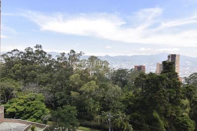 Apartamento de 1 alcoba en venta en Loma De Los Gonzalez, Medellín, 88 m² · foto 12 de 13