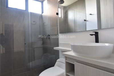 Apartamento de 1 alcoba en venta en Loma De Los Gonzalez, Medellín, 88 m² · foto 4 de 13