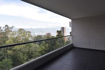 Apartamento de 1 alcoba en venta en Loma De Los Gonzalez, Medellín, 88 m² · foto 8 de 13