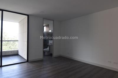 Apartamento de 1 alcoba en venta en Loma De Los Gonzalez, Medellín, 88 m² · foto 9 de 13