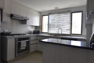 Apartamento de 2 alcobas en venta en Loma De Los Parra, Medellín, 190 m² · foto 10 de 20