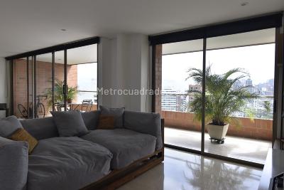 Apartamento de 2 alcobas en venta en Loma De Los Parra, Medellín, 190 m² · foto 15 de 20
