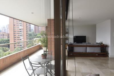 Apartamento de 2 alcobas en venta en Loma De Los Parra, Medellín, 190 m² · foto 19 de 20