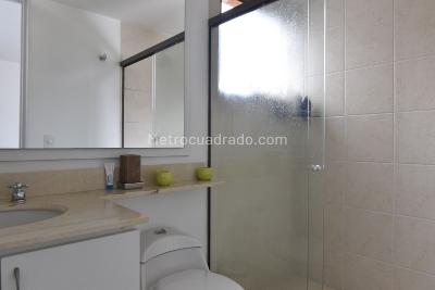 Apartamento de 2 alcobas en venta en Loma De Los Parra, Medellín, 190 m² · foto 5 de 20